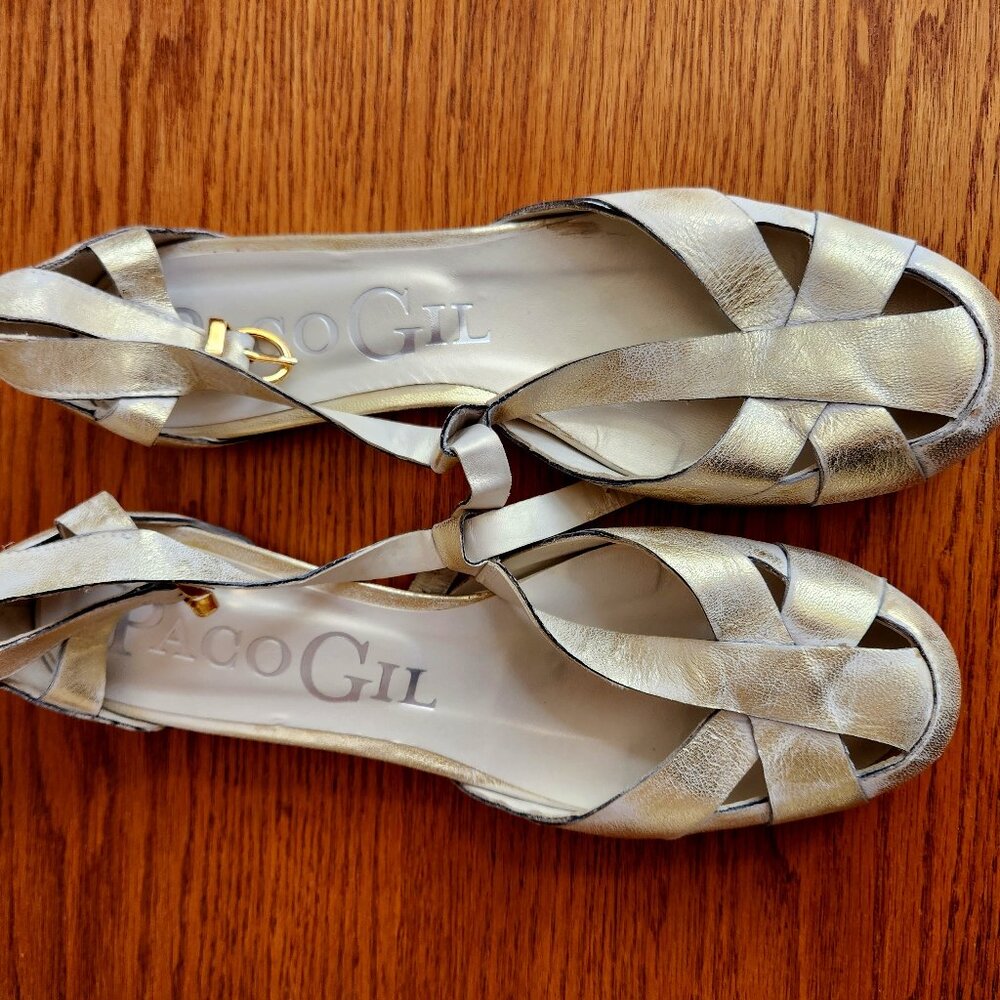 PACO GIL WONEN'S DISTRESSED GOLD LEATHER SANDALS SIZE 38.5 (7.5) MADE IN SPAIN